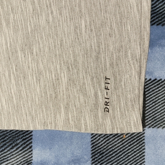 Nike. Swoosh Tee Shirt. XL but fits more like a large. - Picture 2 of 11